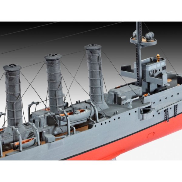 Набор моделей Revell Немецкие крейсеры Дрезден и Эмден 1:350