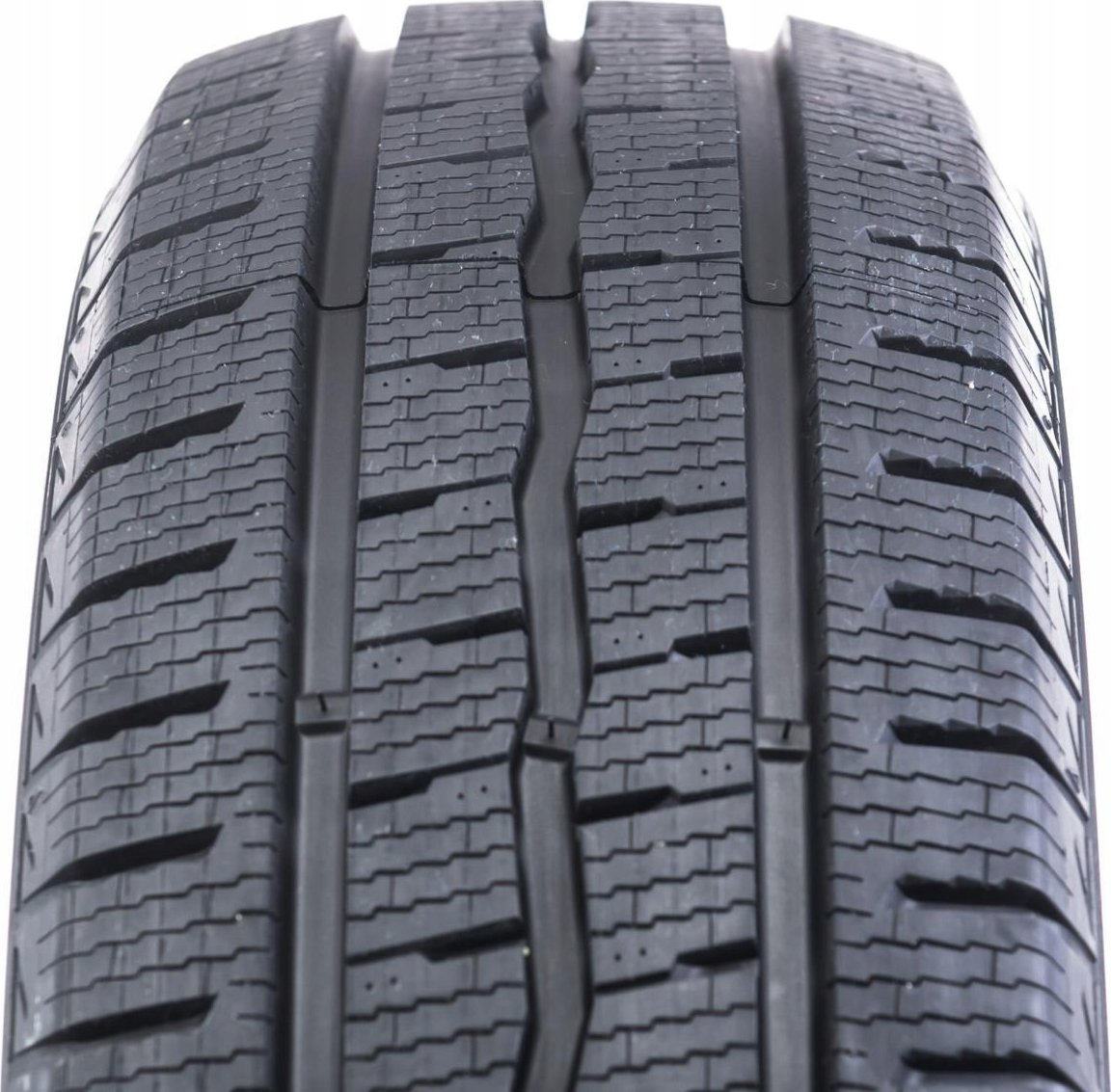 Kumho portran 4s cx11. Kumho portran 4s cx11. Kumho cx11. Автомобильная шина avon avanza av11 215/65 r16 109/107r всесезонная. Kumho cx11.